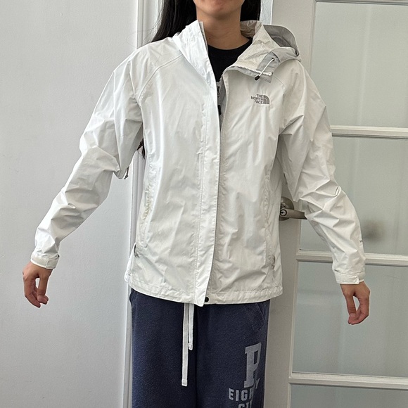 Women’s North Face Rain jacket - Picture 2 of 7